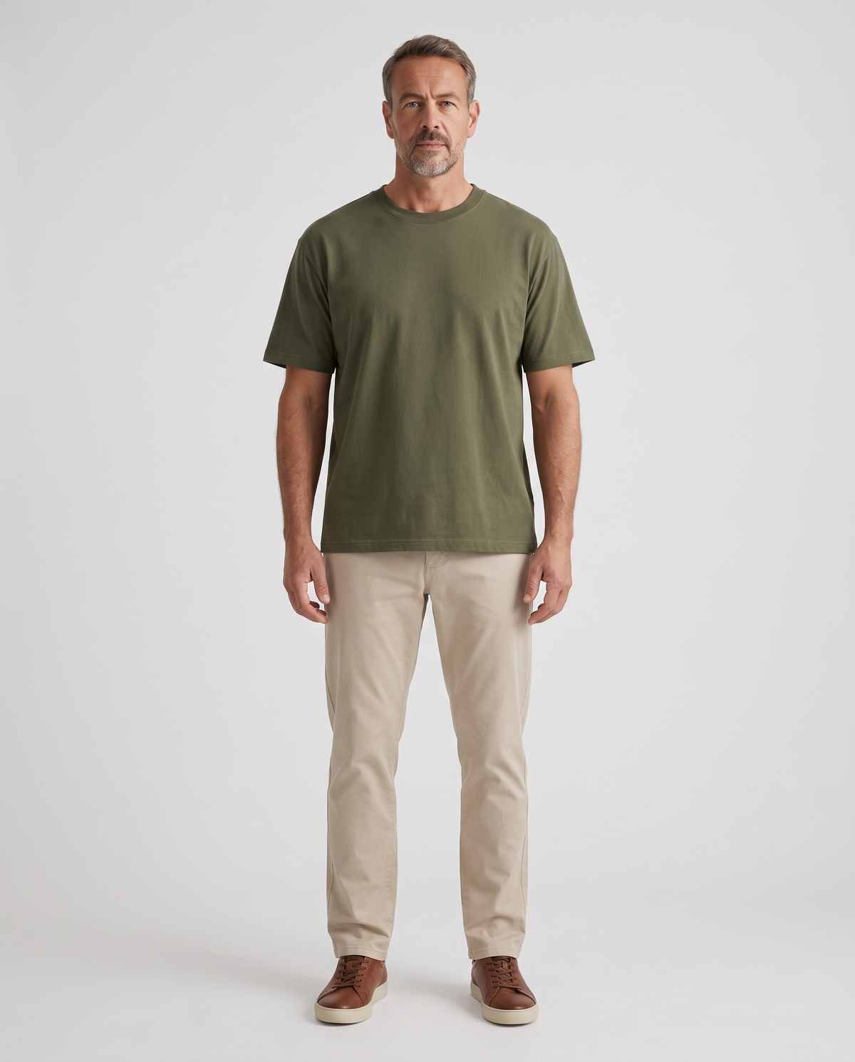 EAZEN Essential Tee - Olive - Model Man-1 Studio Front