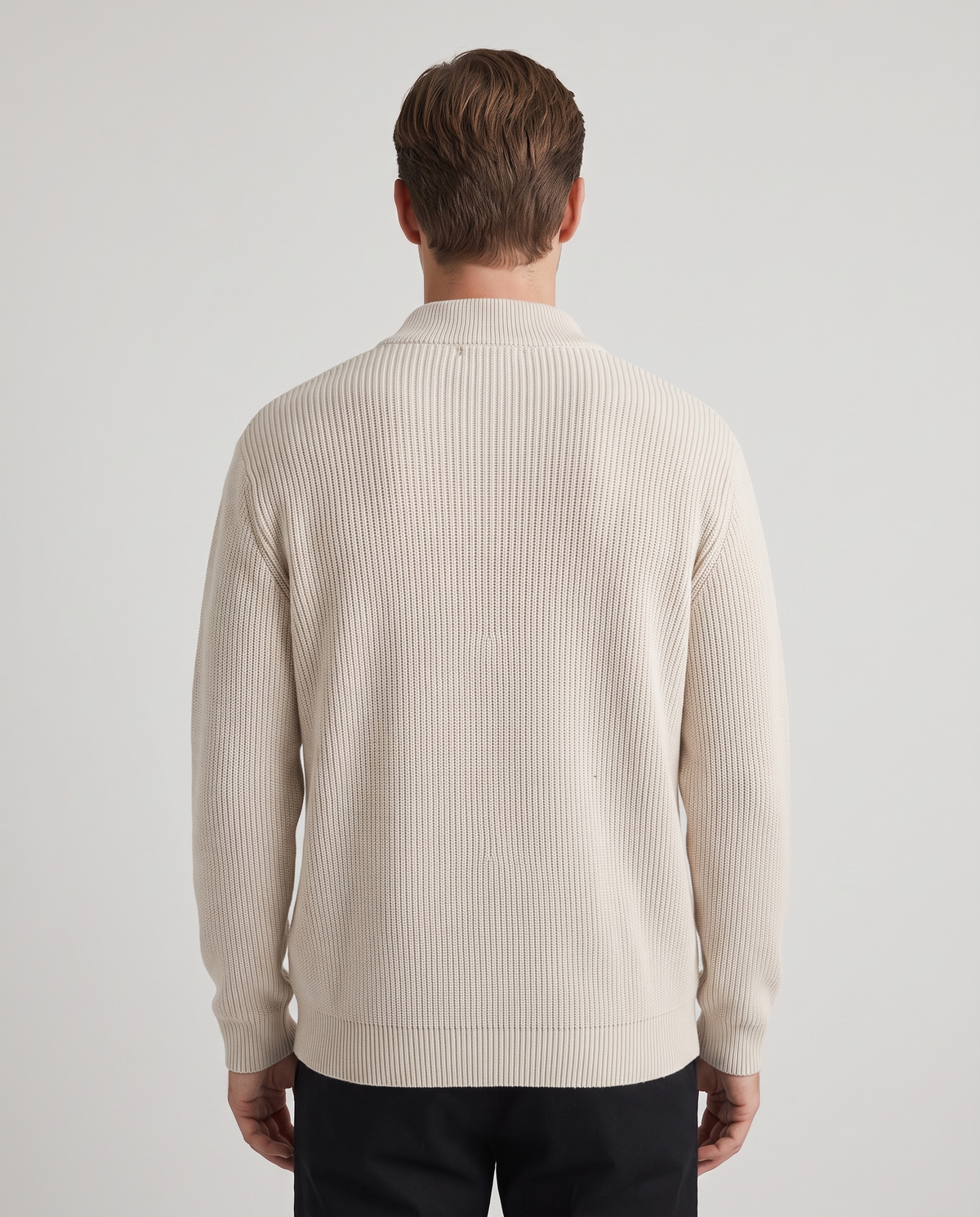 EAZEN Halfzip Polo - Off White - Model Thijs Studio Back