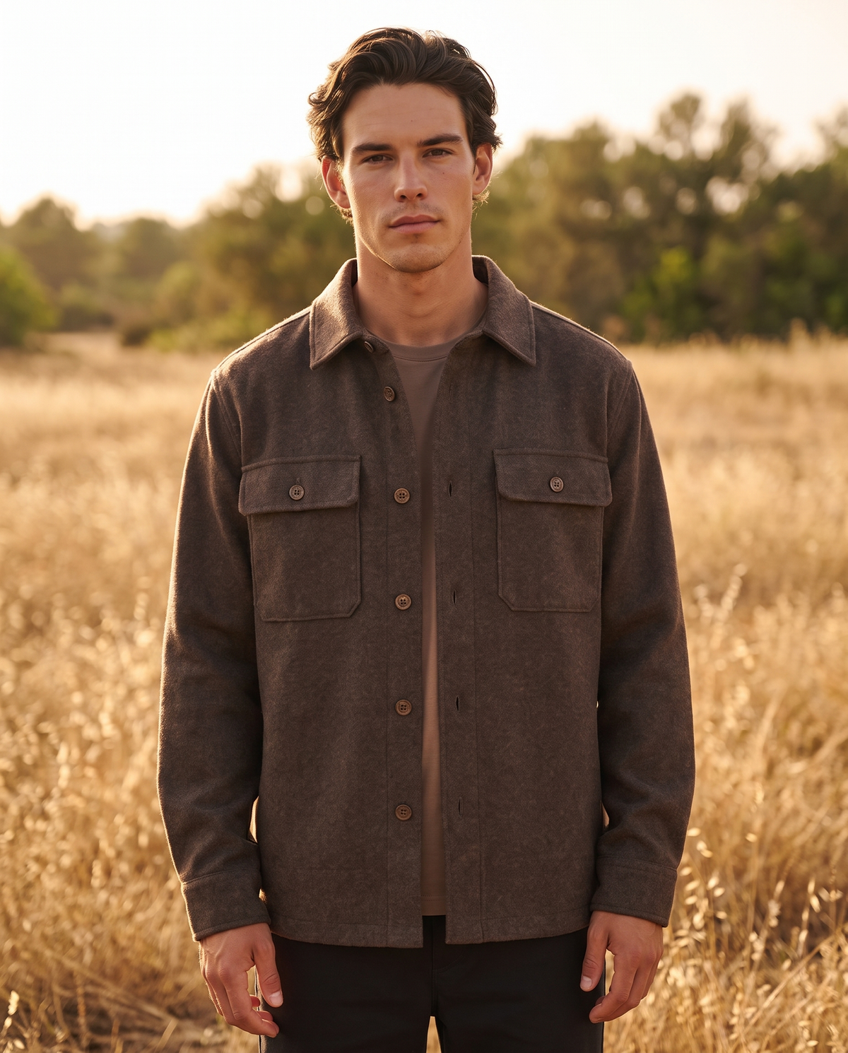 EAZEN Overshirt – Chocolate Brown – outdoor – model EAZEN-Vriend