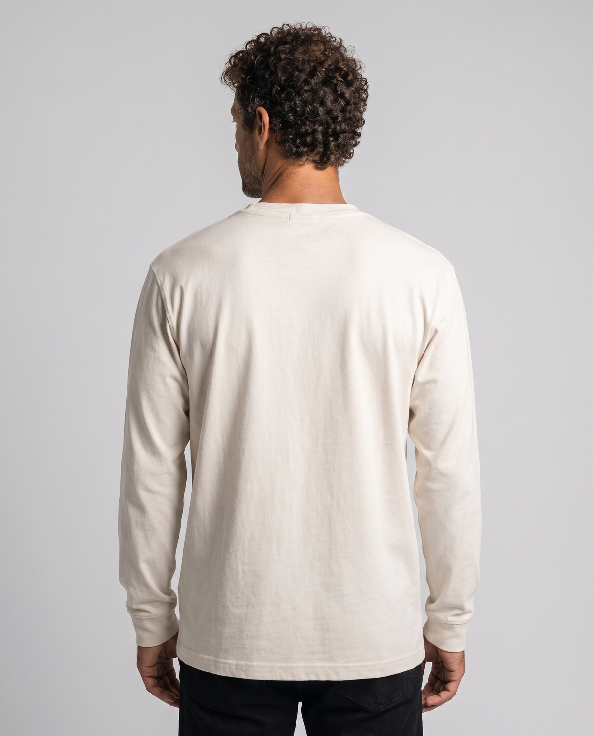EAZEN Longsleeve – Off White – studio – back – no print