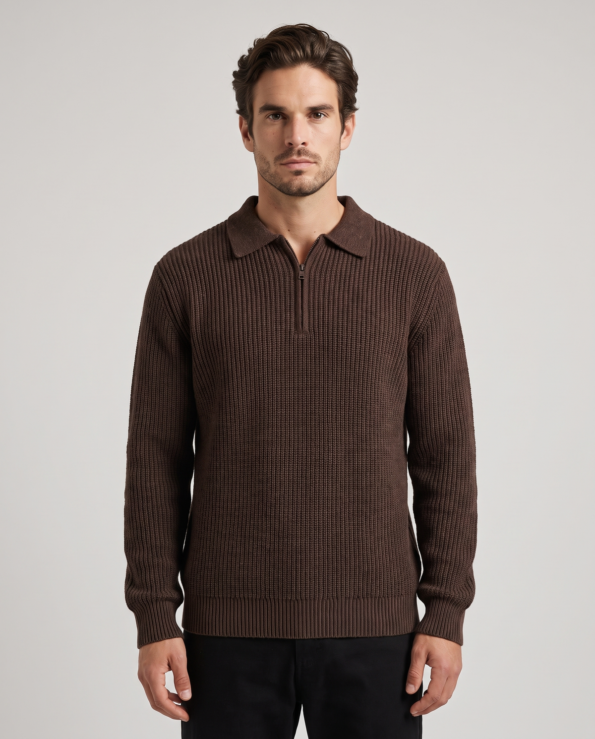 EAZEN Halfzip Polo – Brown – studio – model Thijs